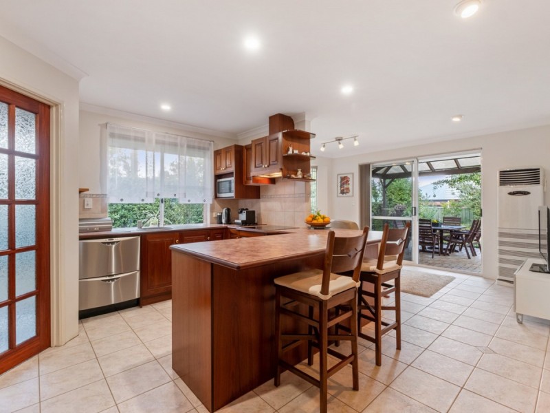 1a Grand Promenade, Bayswater WA 6053