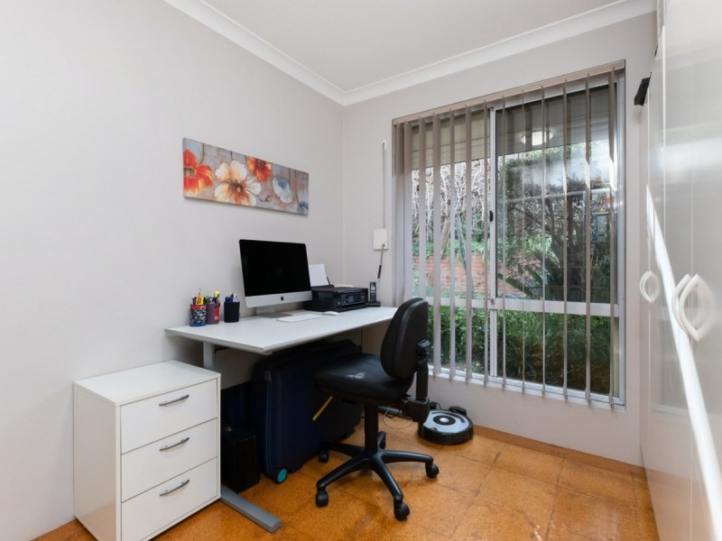 1a Grand Promenade, Bayswater WA 6053