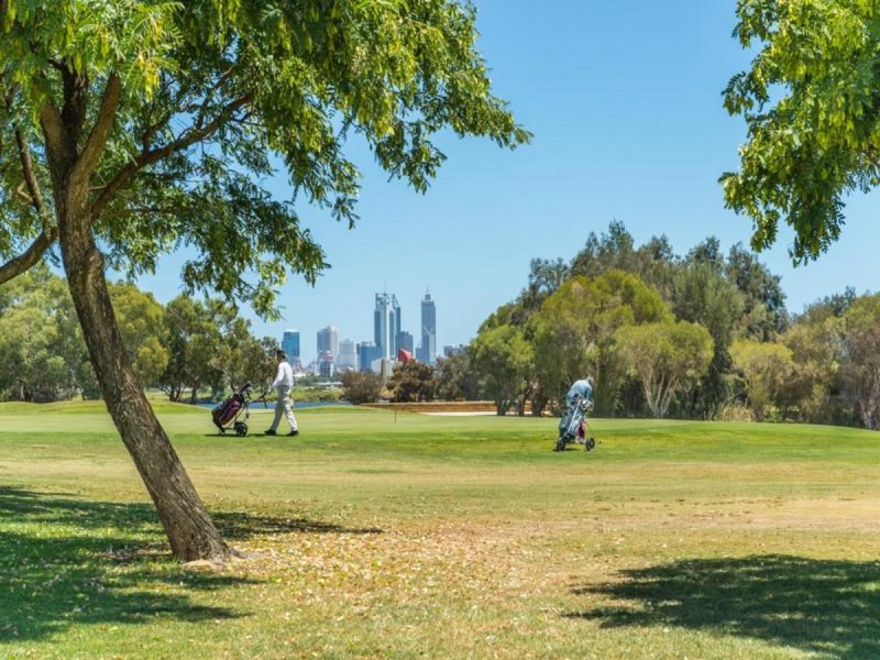 1a Grand Promenade, Bayswater WA 6053