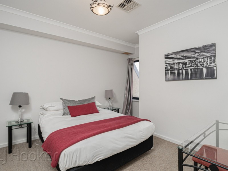 58/11 Regal Place, East Perth WA 6004