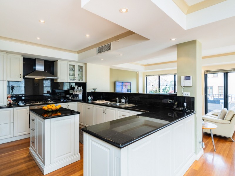 15 Haig Park Circle, East Perth WA 6004