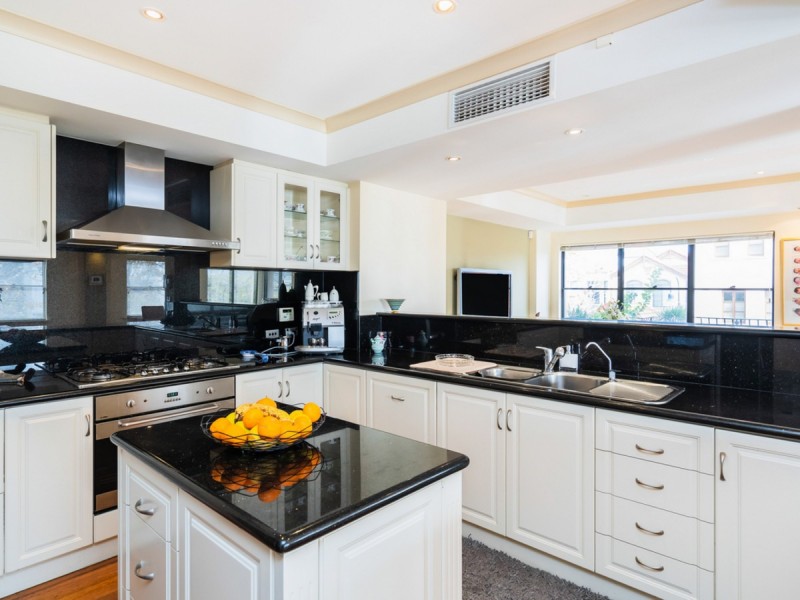 15 Haig Park Circle, East Perth WA 6004