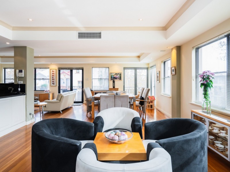 15 Haig Park Circle, East Perth WA 6004