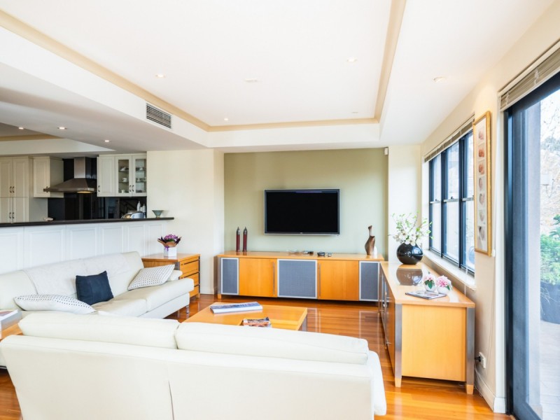 15 Haig Park Circle, East Perth WA 6004