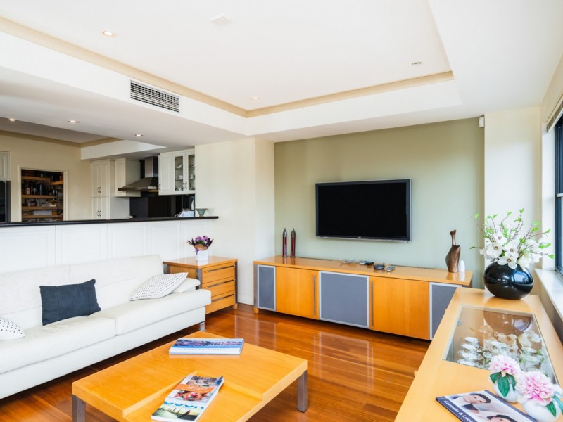 15 Haig Park Circle, East Perth WA 6004