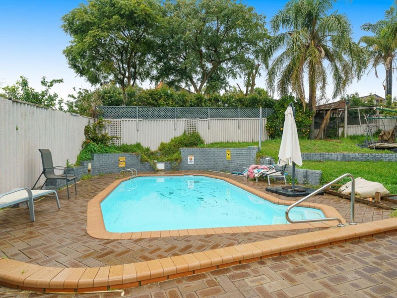 402 Warwick Road, Warwick WA 6024