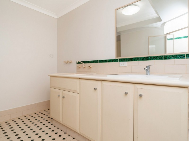 1/42 Bronte Street, East Perth WA 6004