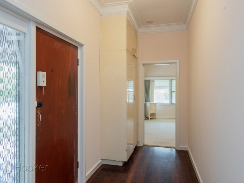 35 Fourth Avenue East, Maylands WA 6051