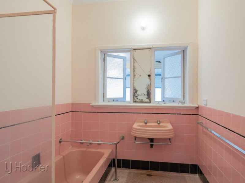 35 Fourth Avenue East, Maylands WA 6051