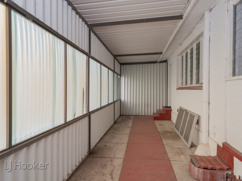 35 Fourth Avenue East, Maylands WA 6051