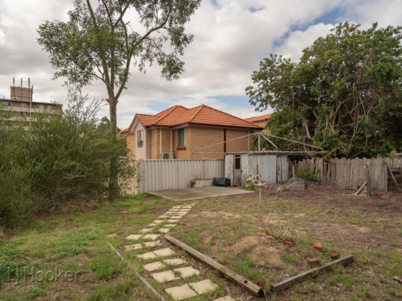 35 Fourth Avenue East, Maylands WA 6051