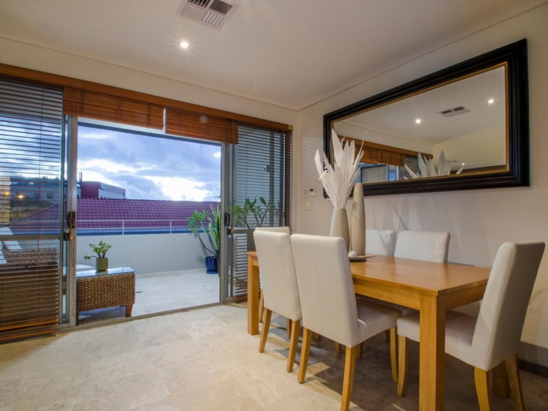 2/33 Royal Street, East Perth WA 6004