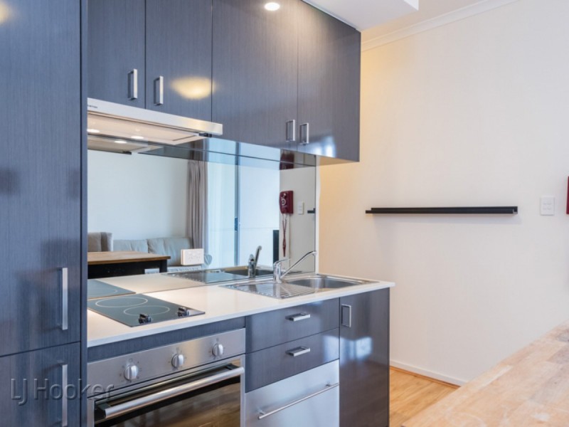 18/35 Wellington Street, East Perth WA 6004