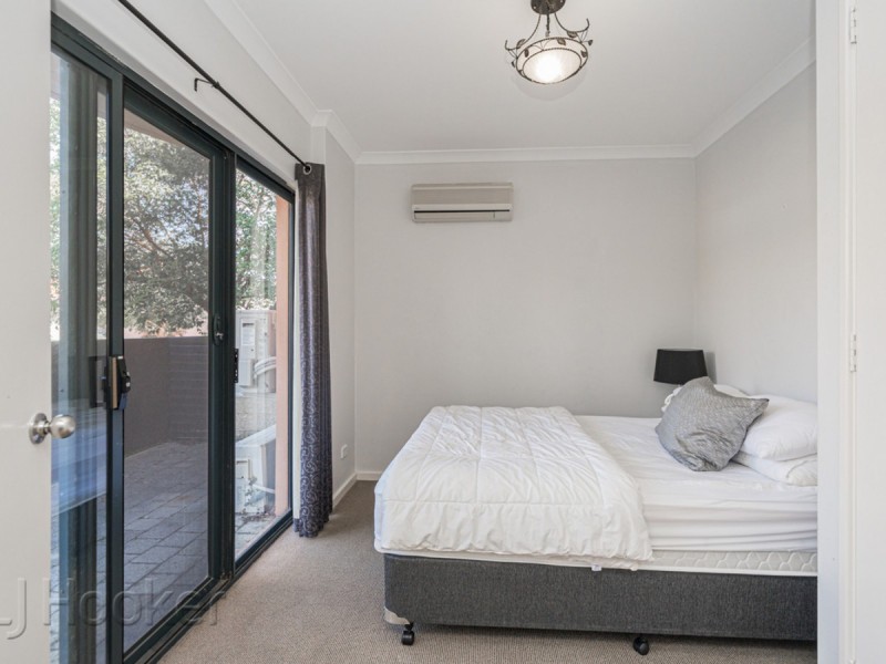 20/11 Regal Place, East Perth WA 6004