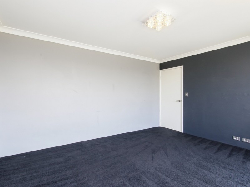 11 Fairweather Drive, Piara Waters WA 6112