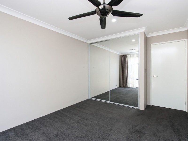 11 Fairweather Drive, Piara Waters WA 6112