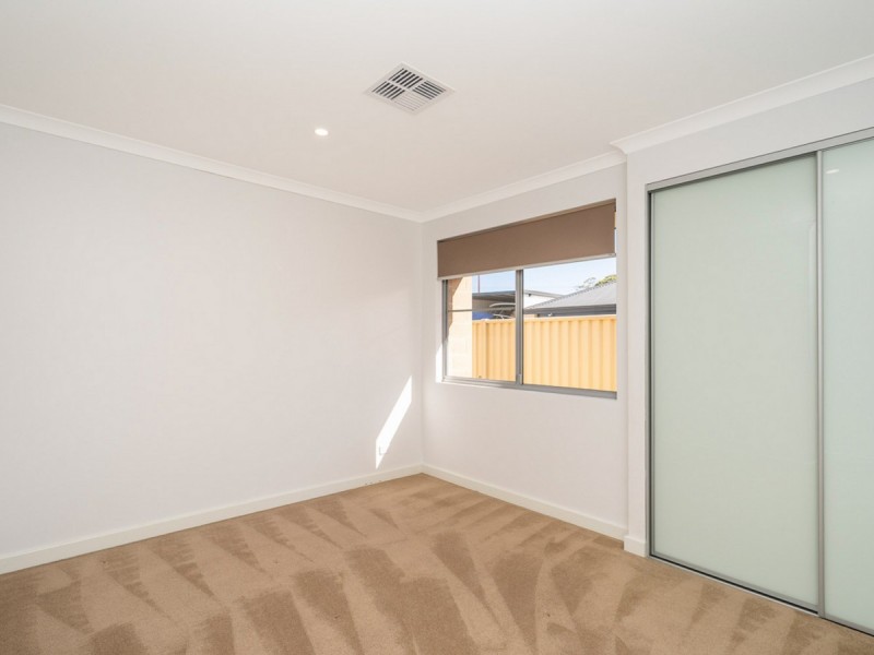15 Aurea Place, Southern River WA 6110