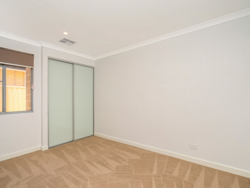 15 Aurea Place, Southern River WA 6110