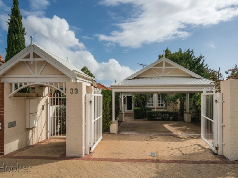 33 Reynolds Road, Applecross WA 6153