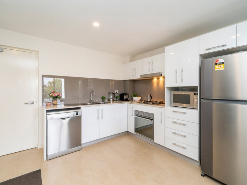 211/122 Brown Street, East Perth WA 6004