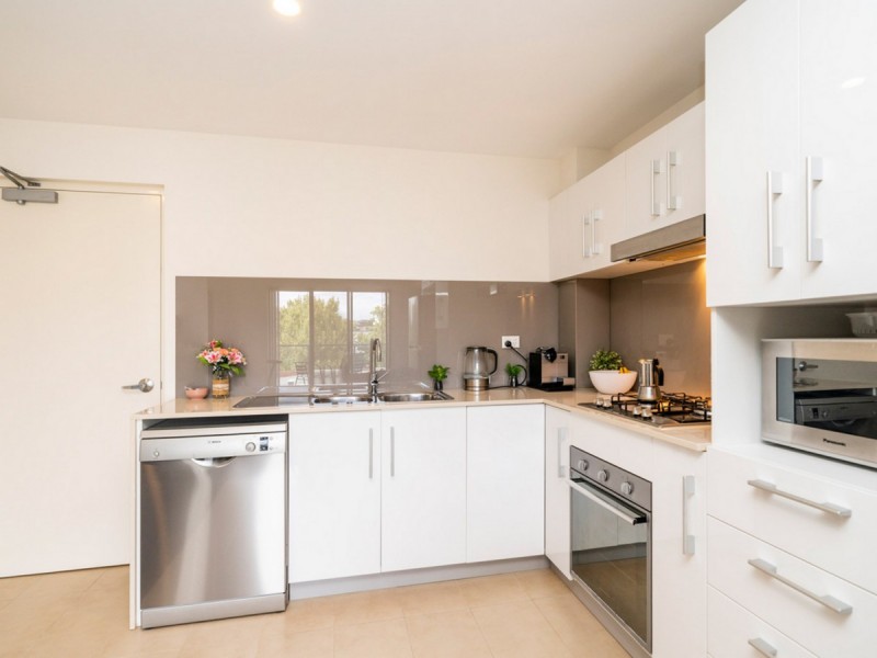 211/122 Brown Street, East Perth WA 6004