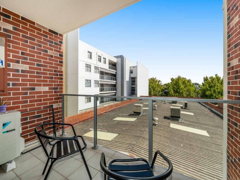211/122 Brown Street, East Perth WA 6004
