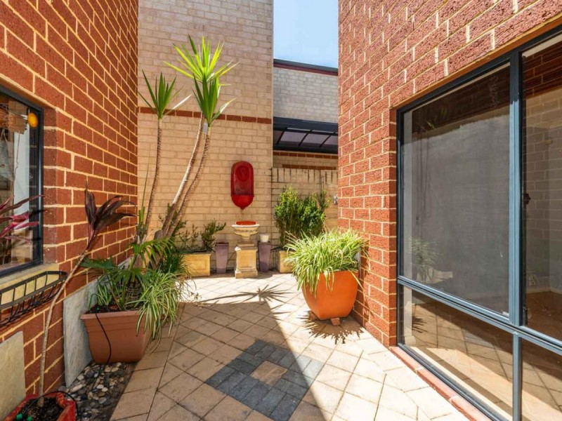 47 Haig Park Circle, East Perth WA 6004