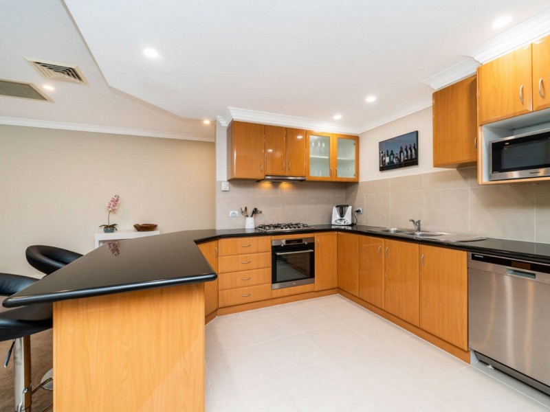 21/118 Royal Street, East Perth WA 6004