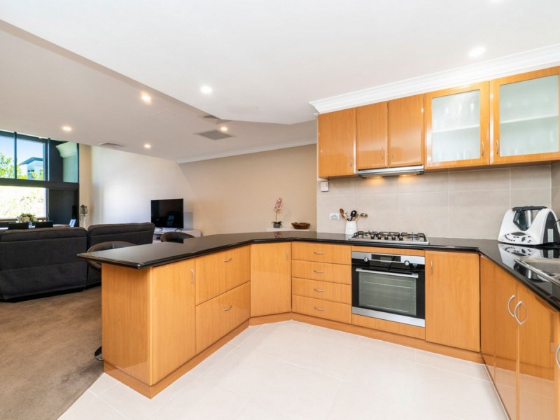 21/118 Royal Street, East Perth WA 6004
