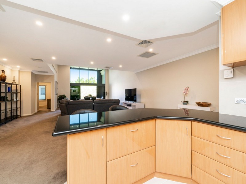 21/118 Royal Street, East Perth WA 6004