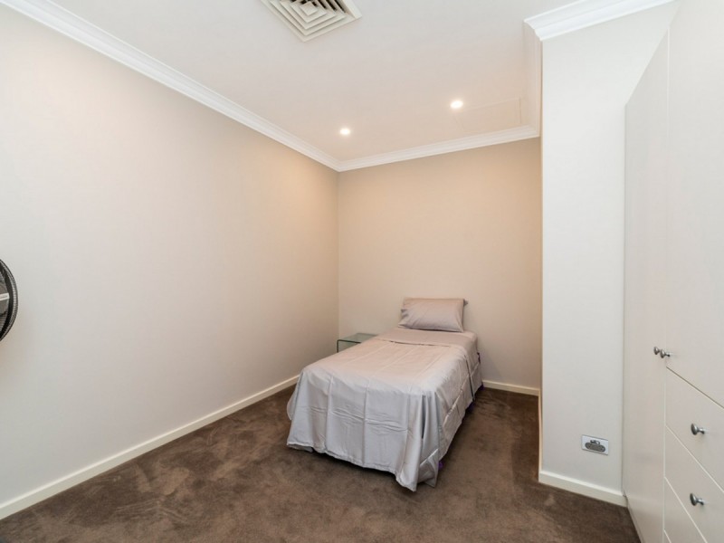 21/118 Royal Street, East Perth WA 6004