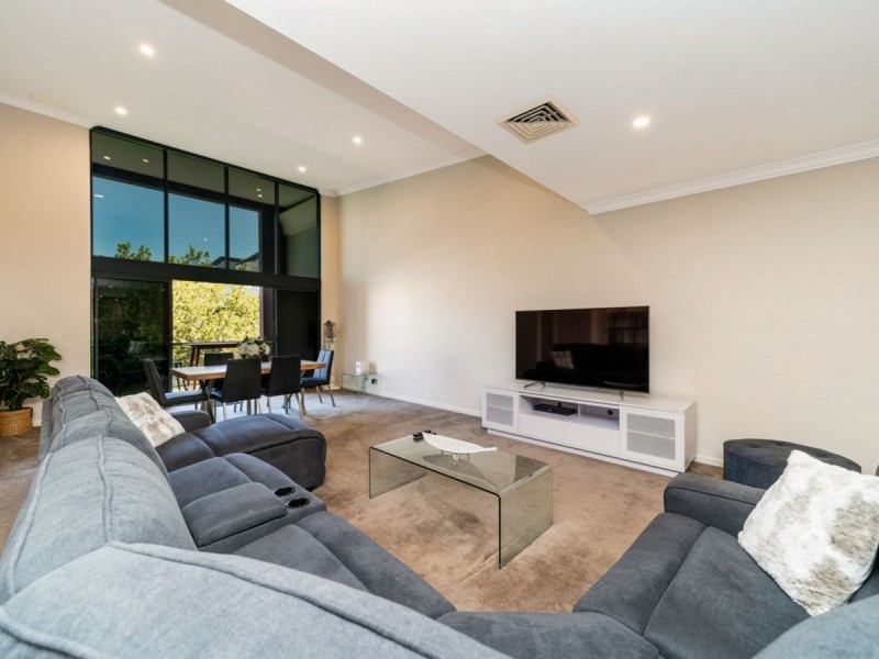 21/118 Royal Street, East Perth WA 6004