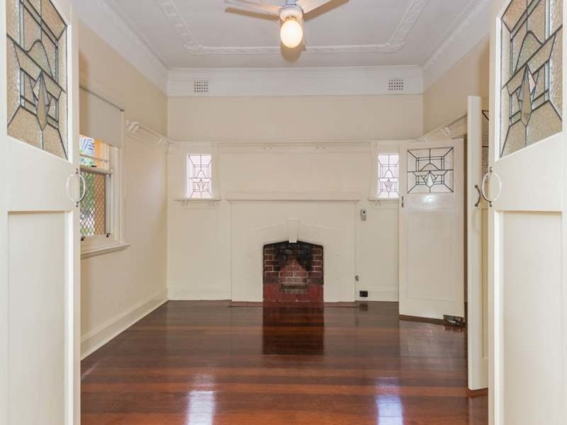 211 Ninth Avenue, Inglewood WA 6052