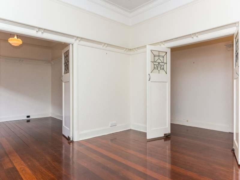 211 Ninth Avenue, Inglewood WA 6052