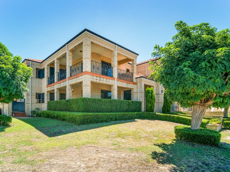 29 Belleview Crescent, Dianella WA 6059