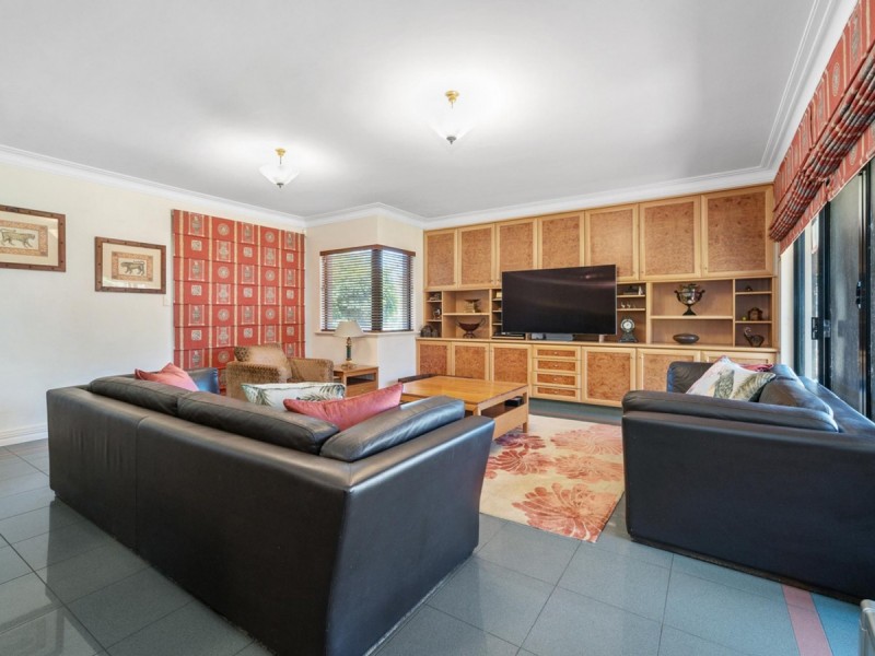 29 Belleview Crescent, Dianella WA 6059