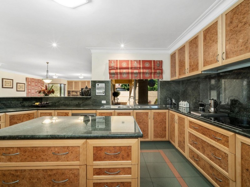 29 Belleview Crescent, Dianella WA 6059