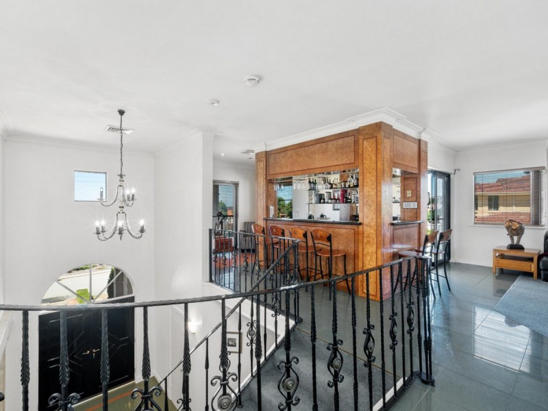 29 Belleview Crescent, Dianella WA 6059