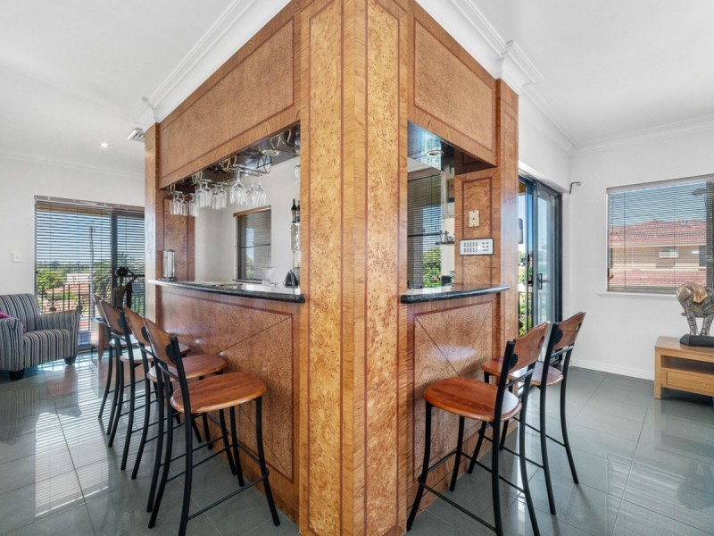 29 Belleview Crescent, Dianella WA 6059