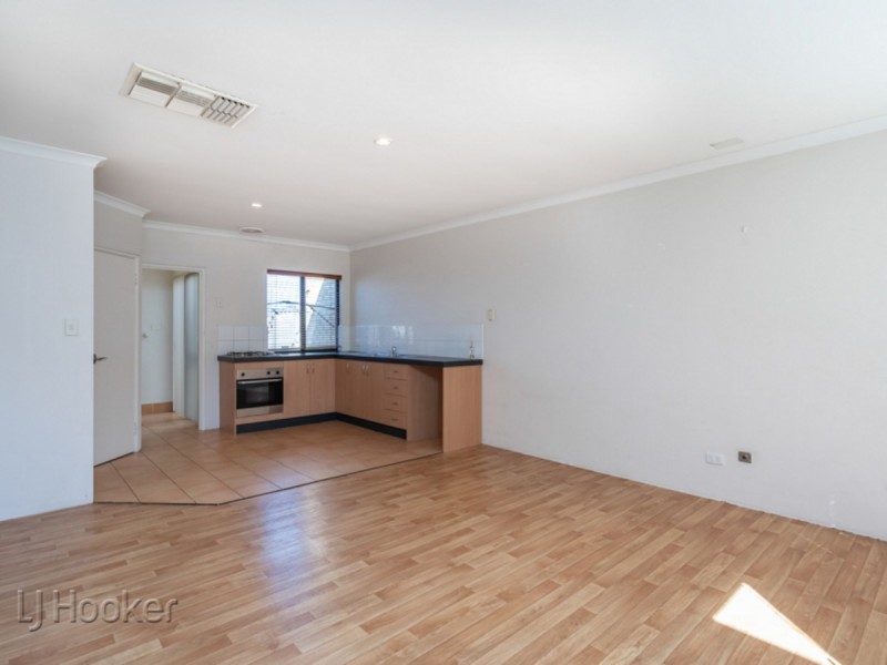 9F Doust Street, Cannington WA 6107