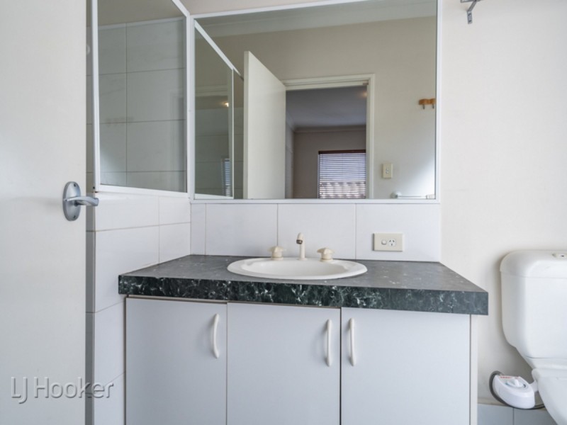 9F Doust Street, Cannington WA 6107