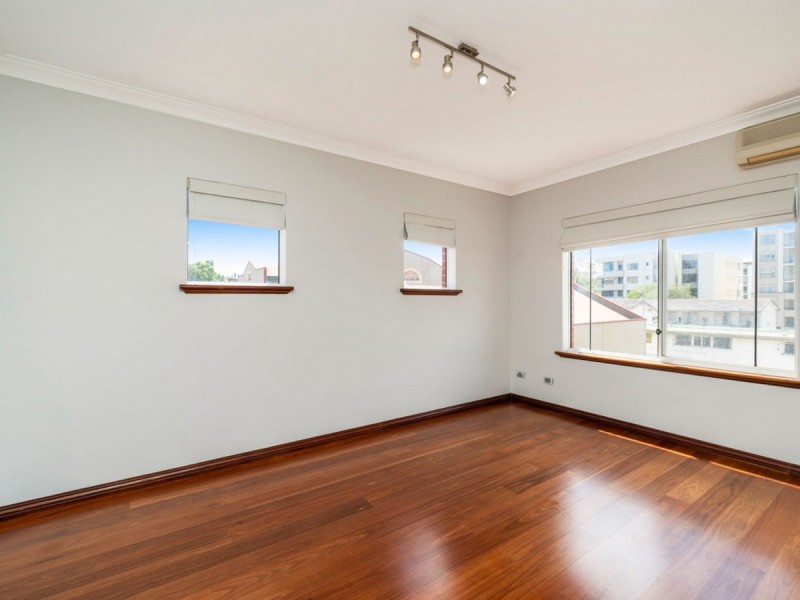 10/62 Bronte Street, East Perth WA 6004