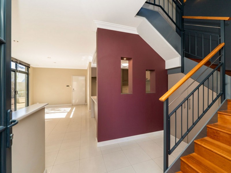 15 Tully Road, East Perth WA 6004