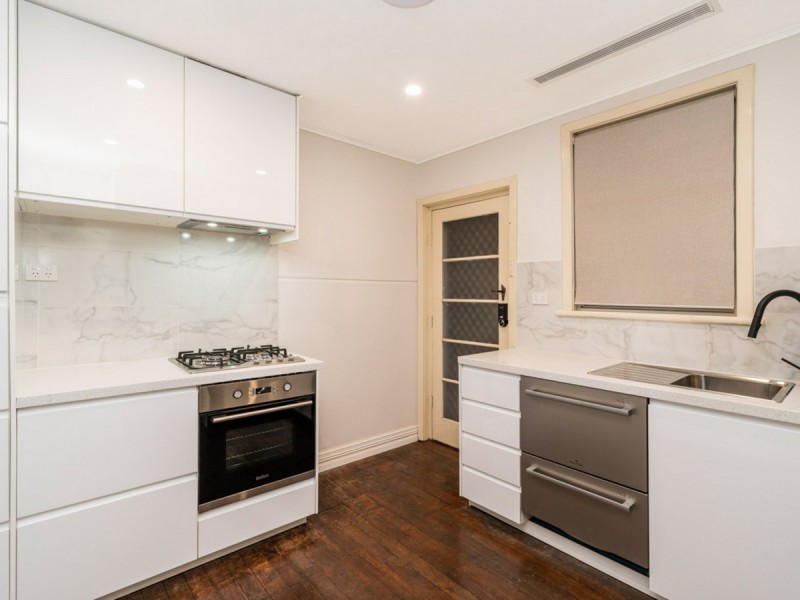 4/1196 Albany Highway, Bentley WA 6102