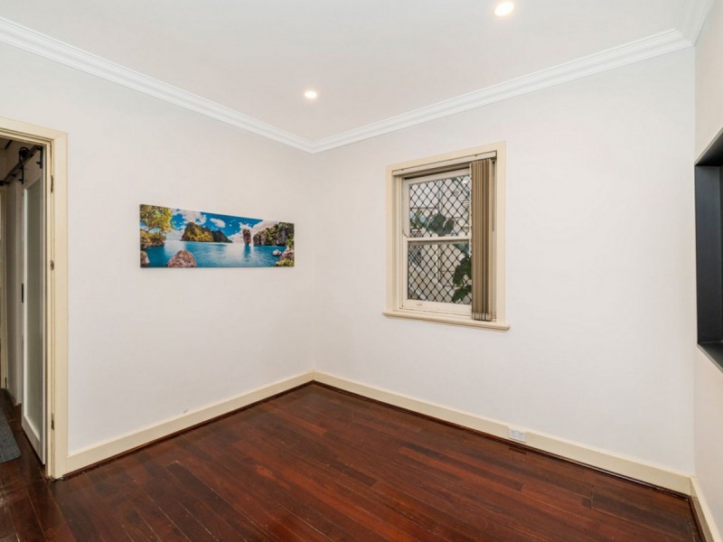 4/1196 Albany Highway, Bentley WA 6102