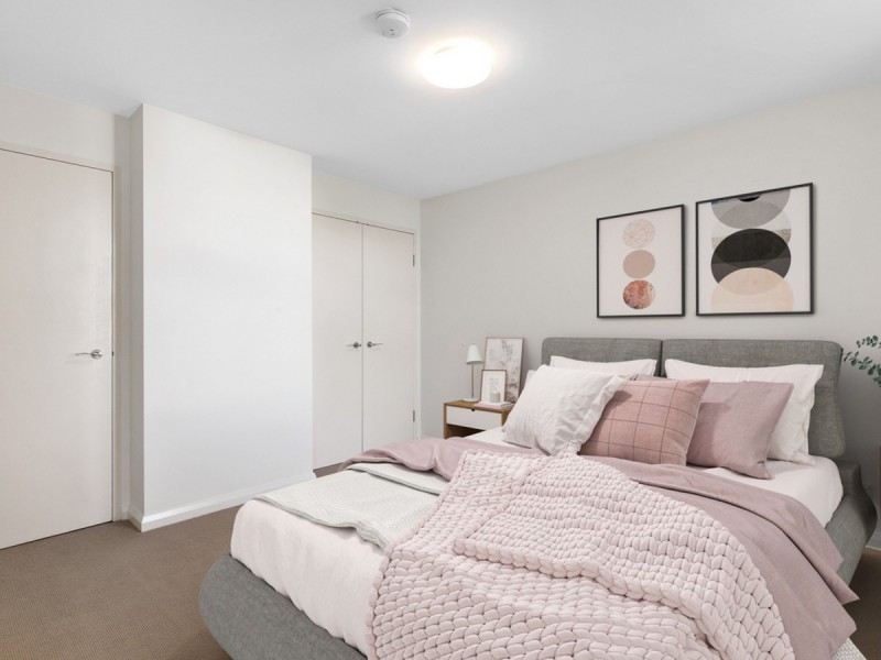 18/1 Henry Lawson Walk, East Perth WA 6004