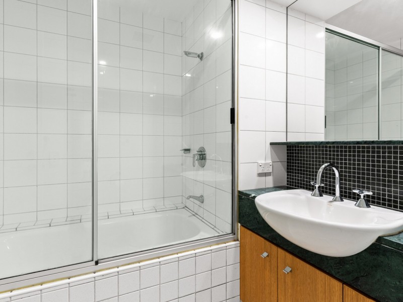 18/1 Henry Lawson Walk, East Perth WA 6004