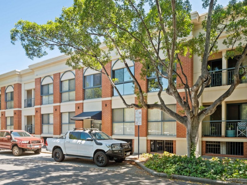 8/22 Saunders Street, East Perth WA 6004