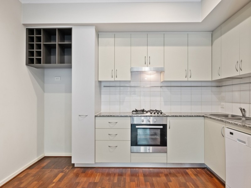 8/22 Saunders Street, East Perth WA 6004