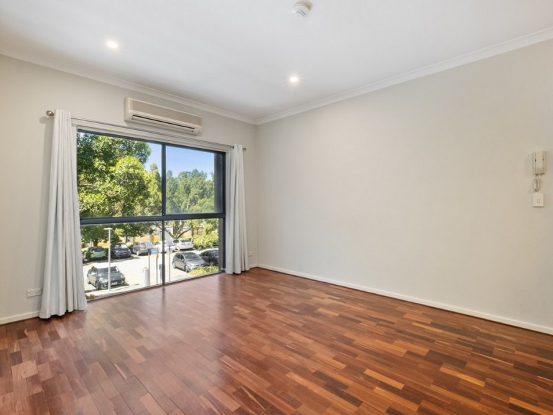 8/22 Saunders Street, East Perth WA 6004